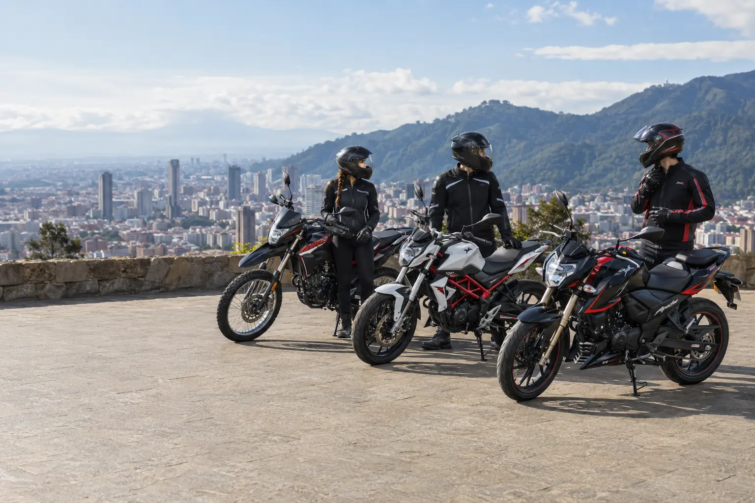 Motociclistas y motos atendidas por Motouring